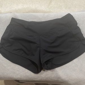 Lulu Lemon hotty hot shorts